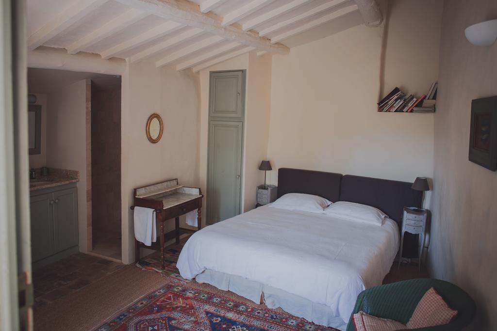 Ancienne Maison Des Gardes Lourmarin Exterior foto